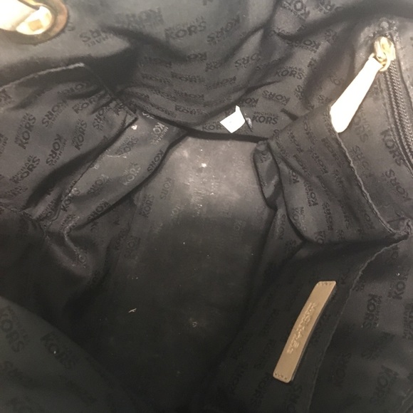 LEATHER MICHAEL KORS BAG LIGHTLY USED - Picture 4 of 6